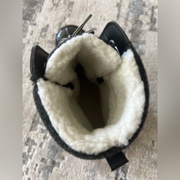 Snow/Rain Boots ❄️🌧️ | NEW - Picture 8 of 9